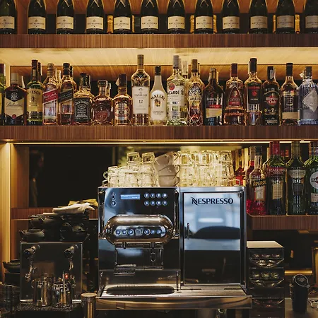 El Moderne خيخون