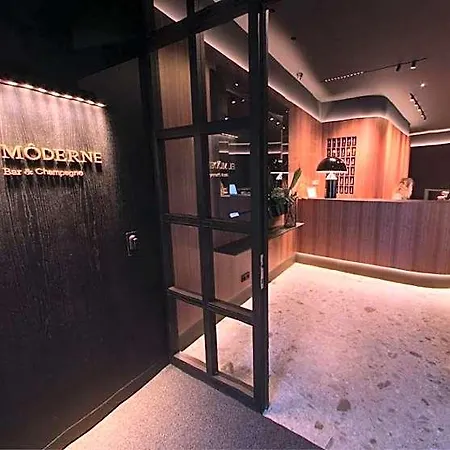 ホテル El Moderne 4*