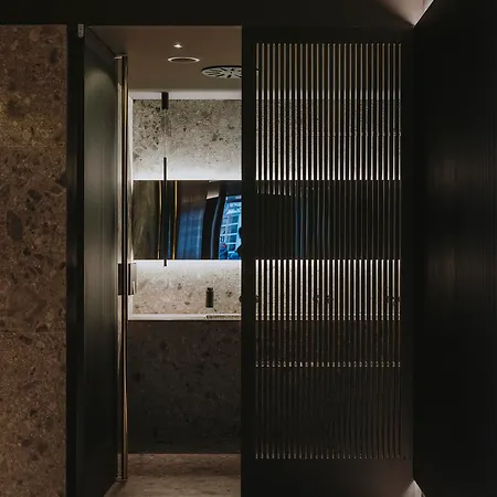 El Moderne מלון 4*